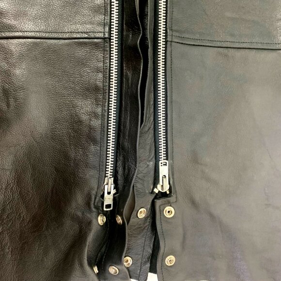 Genuine Leather Black Motorcycle Chaps Moto Adjustable Buckle Straps Size S - Picture 9 of 12